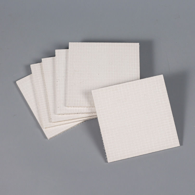 3 mm 30 mm Tavola di ossido di magnesio bianca/nera Partenze con resistenza Tavola MgO ignifuga